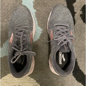 Brooks Adrenaline GTS 21 Running - Size: 8D Wide